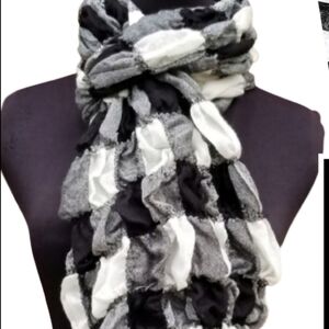 Black and White Ruched infinity‎ Scarf NEW
